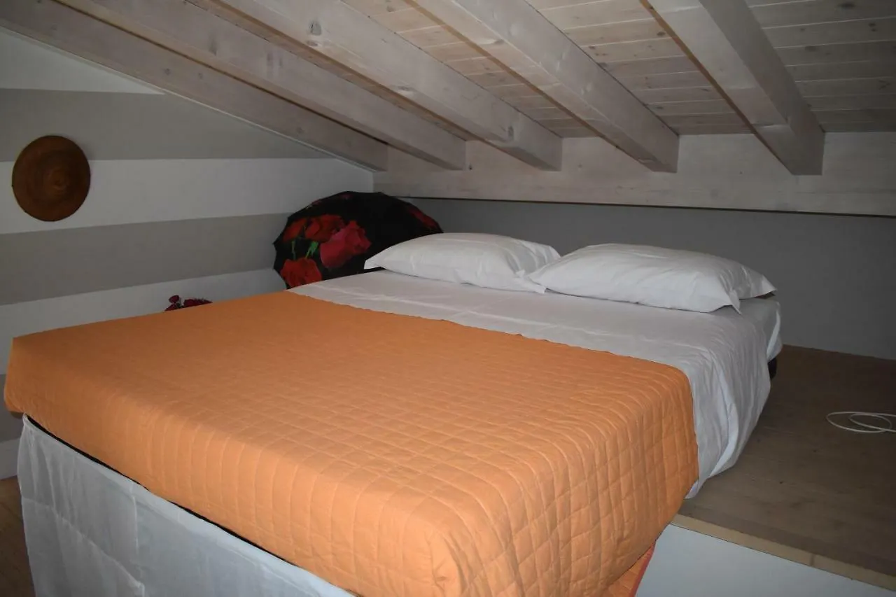 Mimosa Apartments Soiano Del Lago Appart hôtel